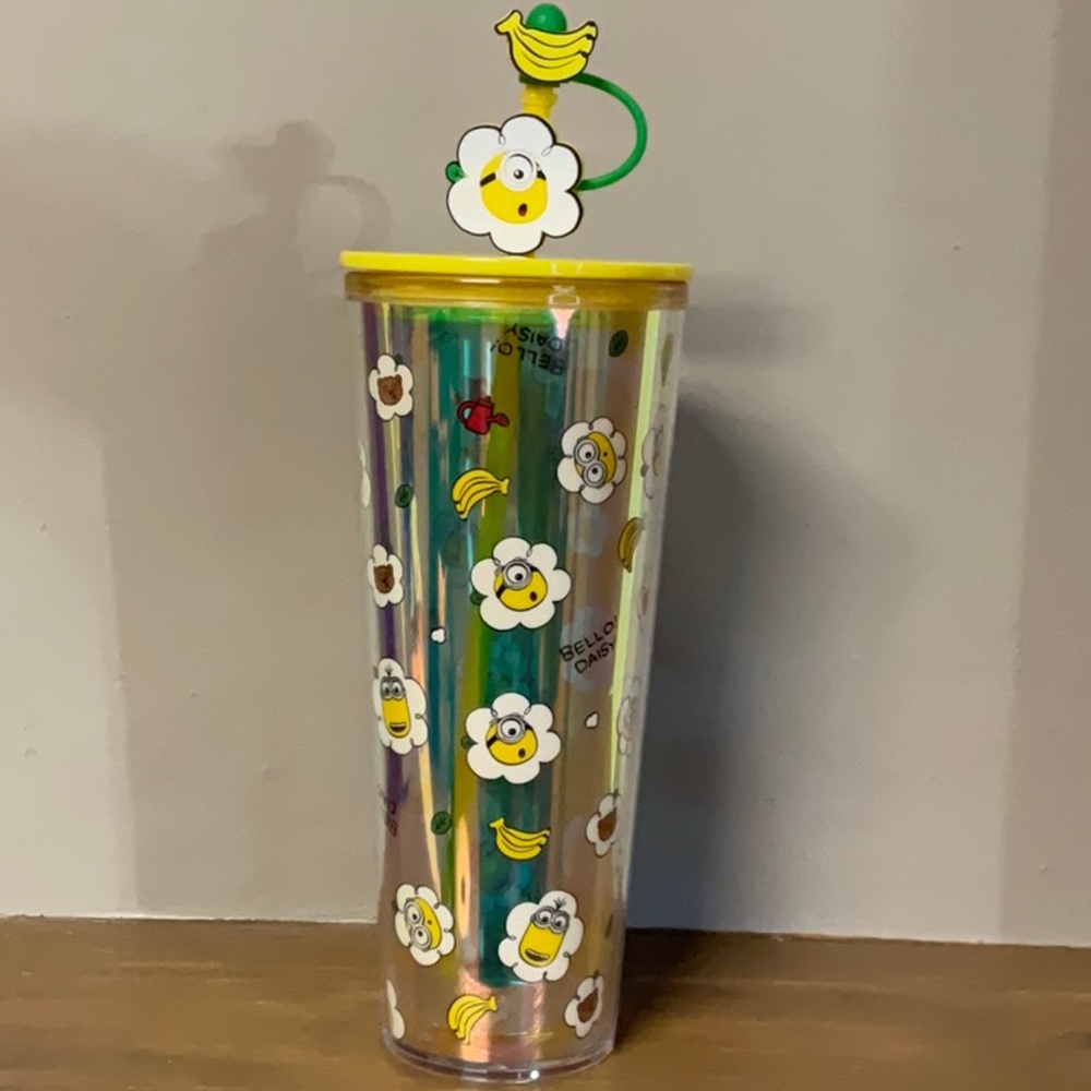 MINISO Daisy Minions YellowTumbler Brand New with Tags